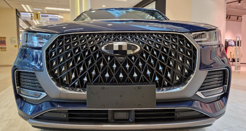 Продажи легковых автомобилей упали на 6,5%