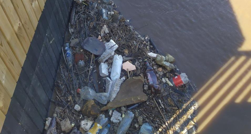 Сто мешков мусора собрали на набережной Табеева