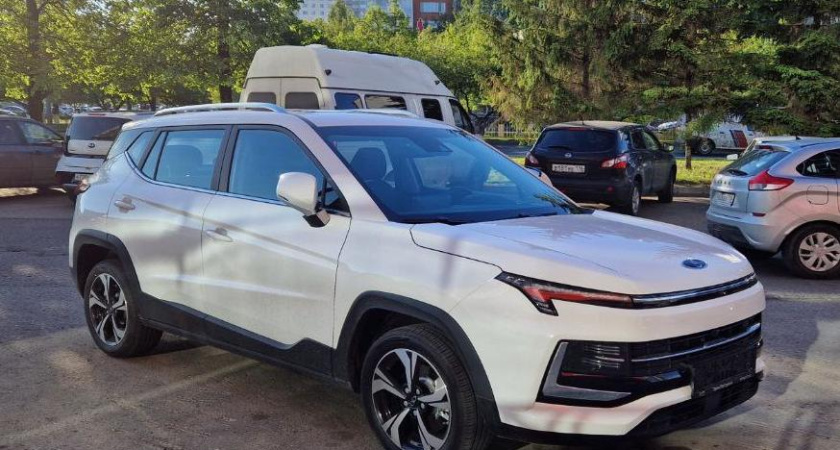 Продажи электро «Москвича» в мае упали на 16%