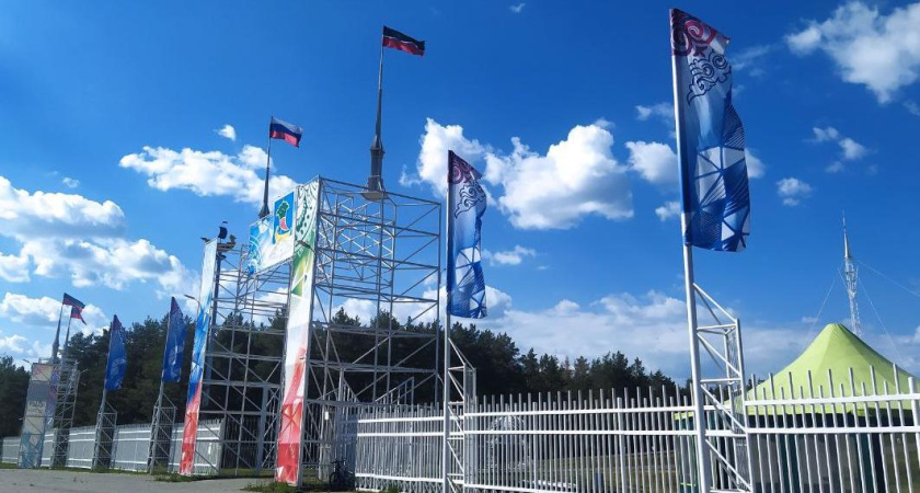 Мэр Челнов поблагодарил руководителей за Сабантуй без преступлений