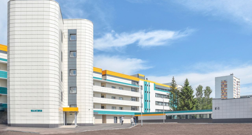 «Все претензии сняты»: мэр Челнов оценил ход капремонта инфекционки 