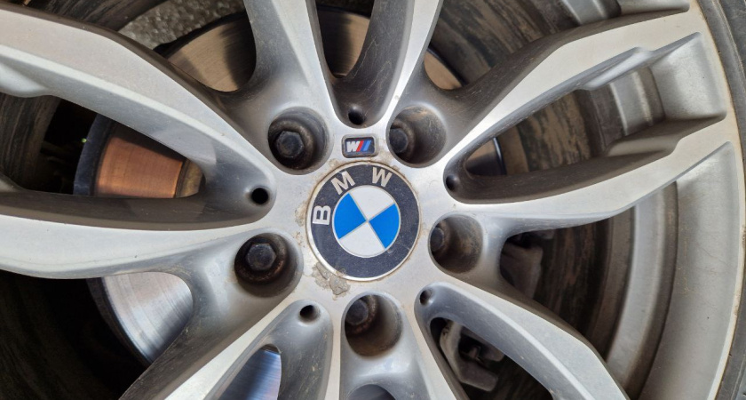 У жителя Челнов конфисковали BMW X5 за пьяную езду