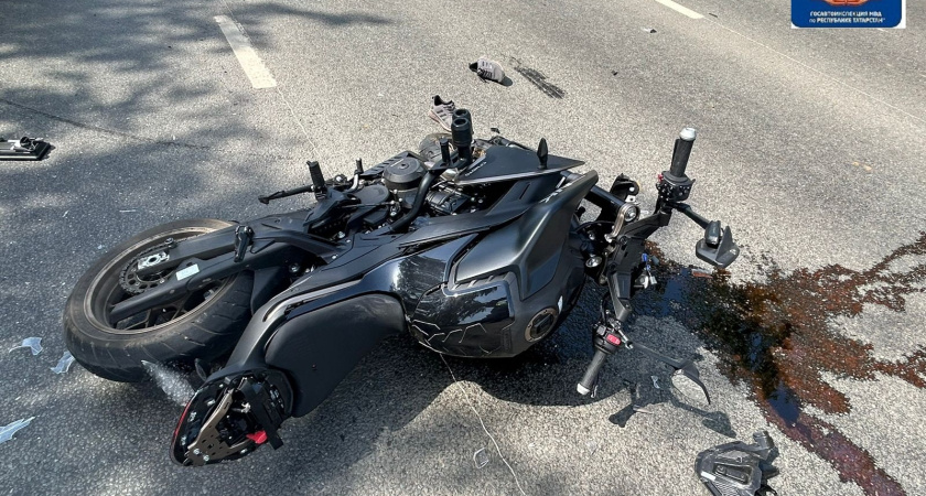 В Челнах мотоцикл столкнулся с легковушкой – мотоциклист погиб