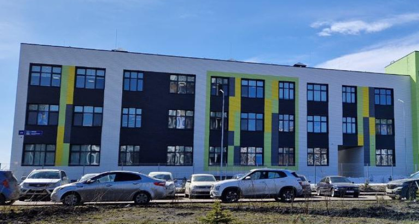 Вторая волна приема детей в первые классы стартует в Челнах