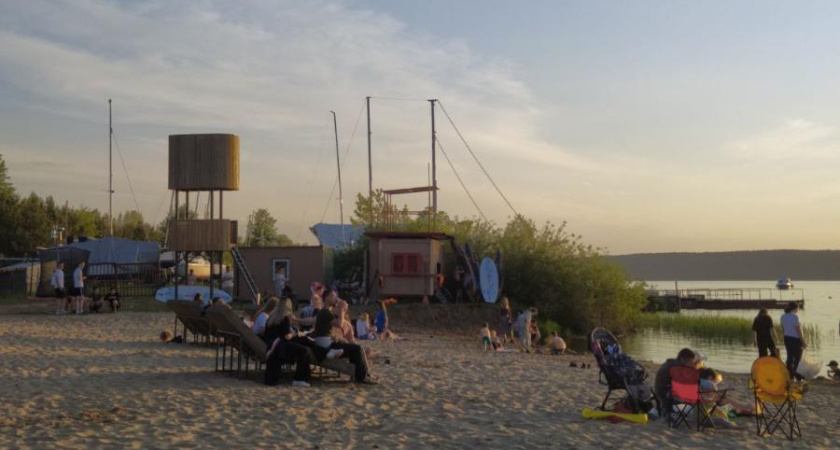 Прокуратура Челнов требует поставить на пирсе ограждение  