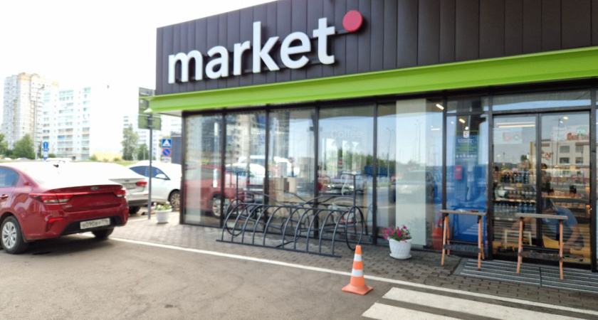 В Челнах мужчина разгромил маркет на АЗС IRBIS