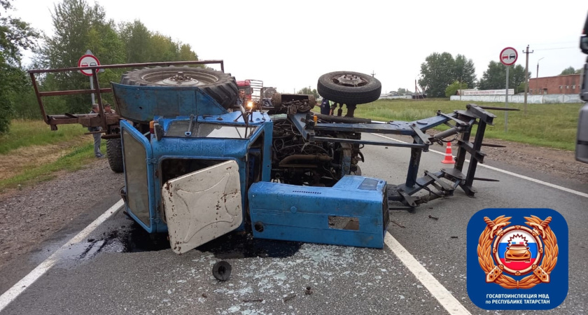 Под Нижнекамском Ford Focus столкнулся с трактором (фото)