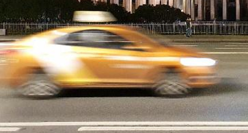 Таксист из Челнов забрал 100 тыс. рублей у пенсионерки, поверившей мошенникам