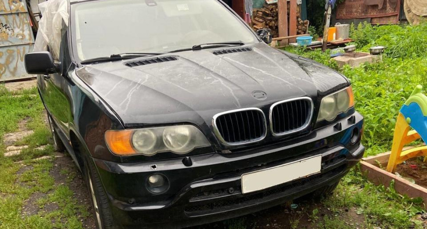 У жителя Челнов украли BMW X5 – кроссовер нашелся в Ижевске