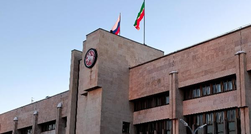 В Челнах с рабочим визитом находится Рустам Минниханов