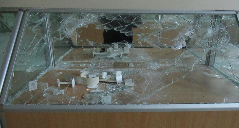 В Татарстане из ювелирного украли украшения на 4,5 млн рублей - дело передано в суд