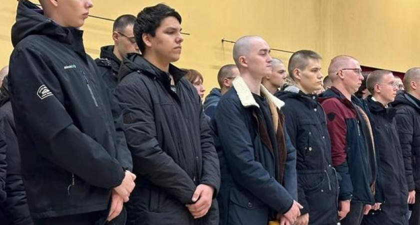В Челнах прошла отправка на срочную службу 