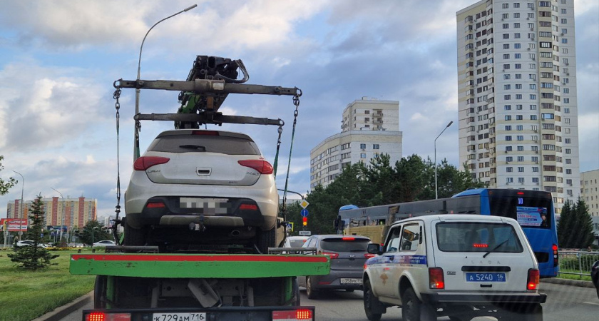 У жительницы Челнов за пьяную езду конфисковали автомобиль