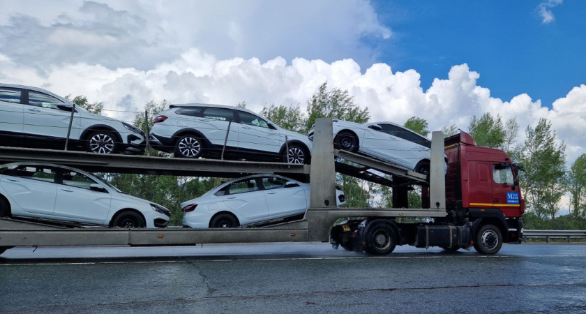 Разрешенную скорость на автомагистралях могут увеличить до 150 км/ч