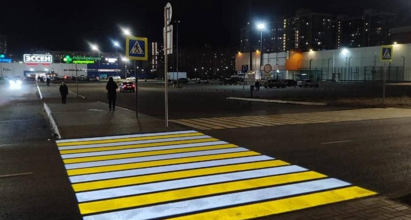 В Челнах появились световые пешеходные переходы