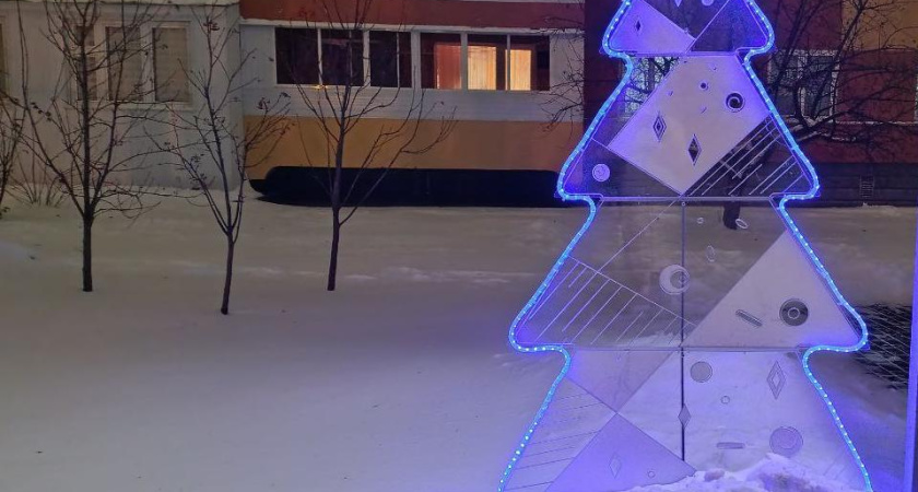 Шишкинский бульвар украсили к Новому году (фото)