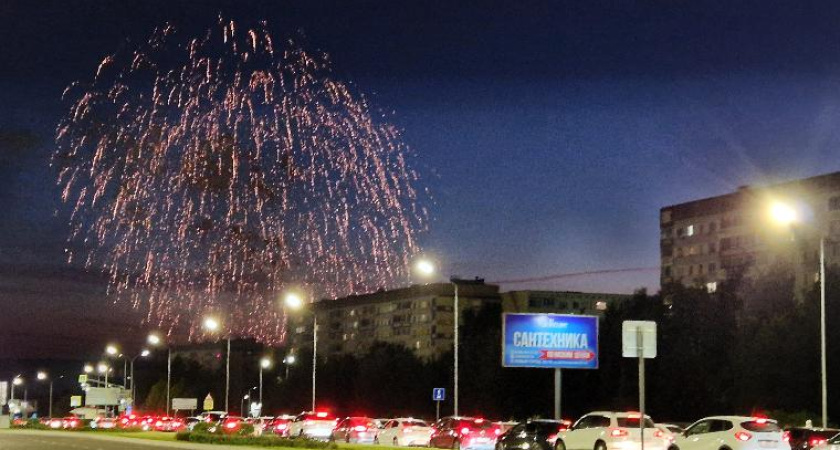 Жителям Челнов напомнили о штрафах за запуск пиротехники в неположенных местах