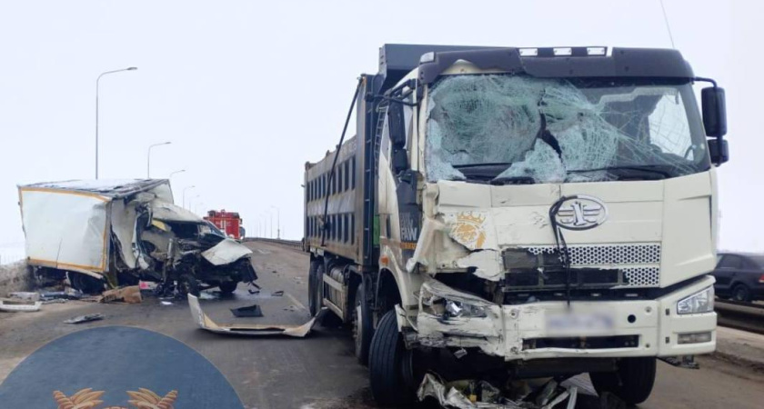 В Татарстане «ГАЗель» вылетела на встречку и столкнулась с грузовиком – один человек погиб