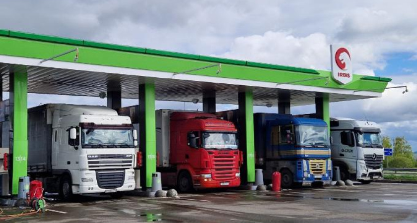 Бензин АИ-98 в Татарстане пробил отметку в 80 рублей