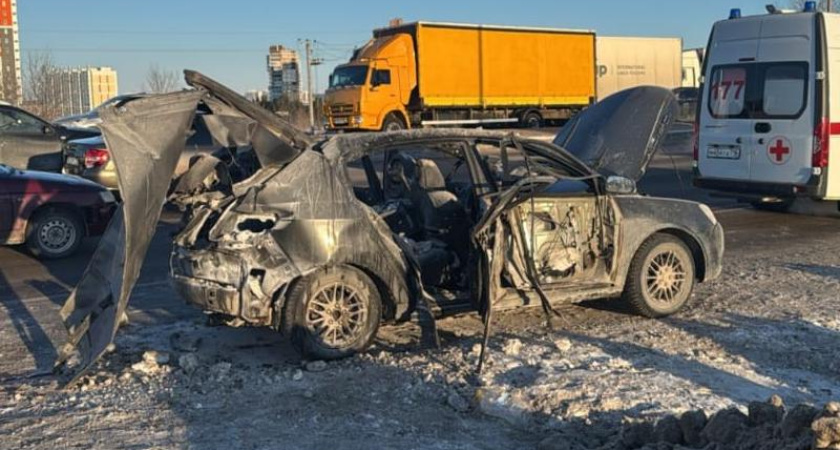 В Челнах на ходу взорвалась китайская легковушка