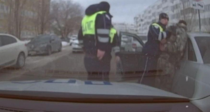 Житель Челнов получил 13 суток после неудачной попытки скрыться от экипажа ГАИ