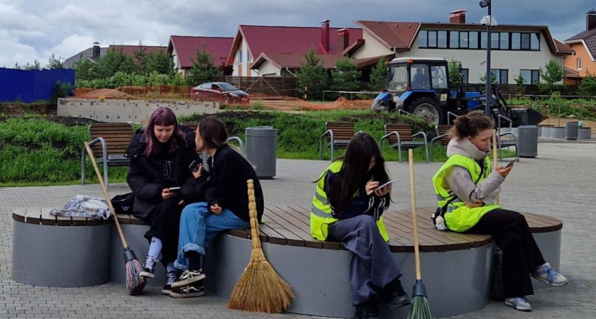 «Мы должны приобщать детей к труду»: как Челны вкладываются в работающих школьников