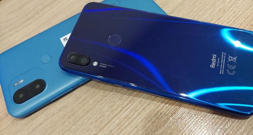 Каждый третий смартфон в России оказался поддельным