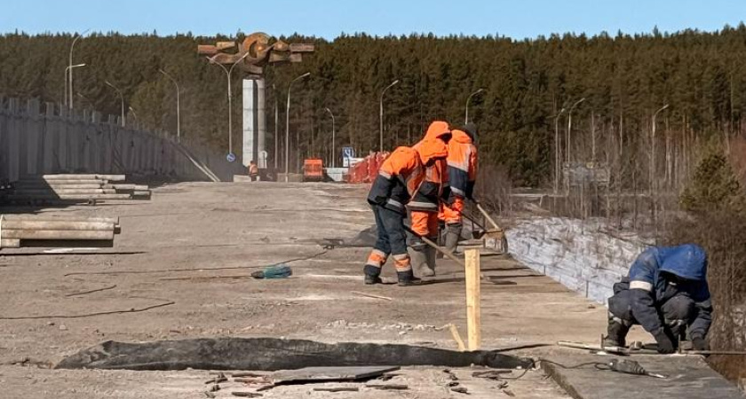 На Боровецком мосту в Челнах начали укреплять опоры