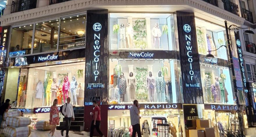 В турагентстве Челнов рассказали, как платить российскими картами за границей