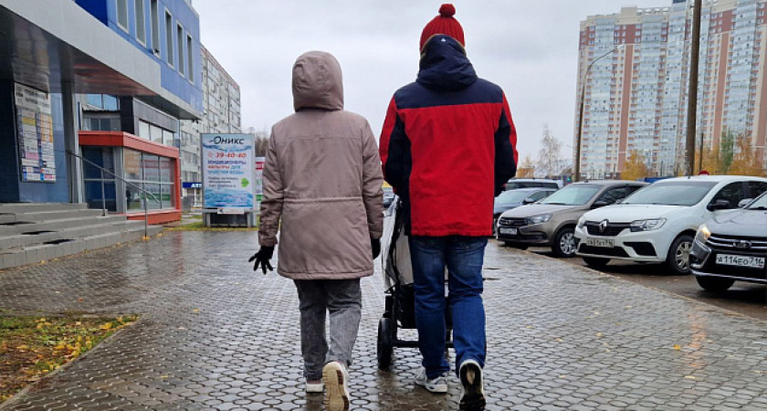 В Челнах работает горячая линия по зачислению в детсады