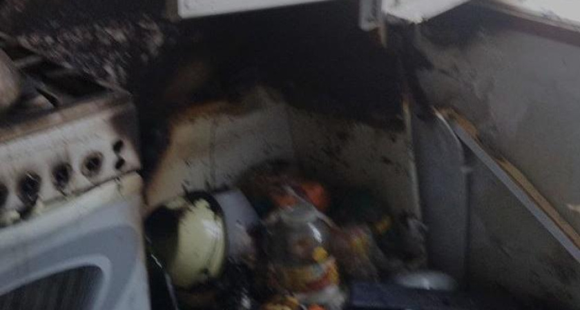 При пожаре в пятиэтажке Челнов пострадала пенсионерка – женщина впала в кому