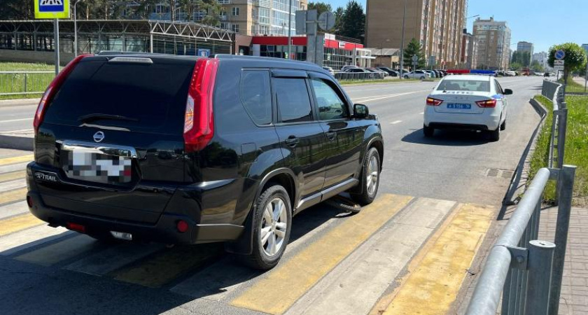 На пешеходном переходе в Челнах сбили велосипедиста