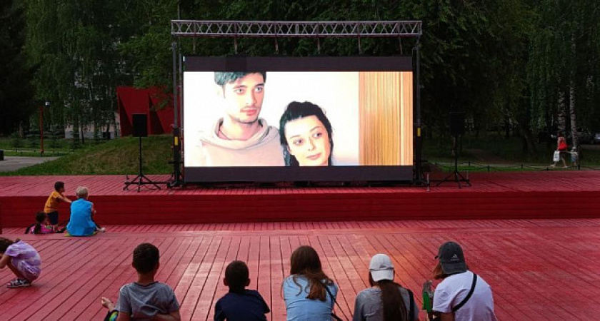 В Челнах из-за погоды отменили кинопоказы под открытым небом