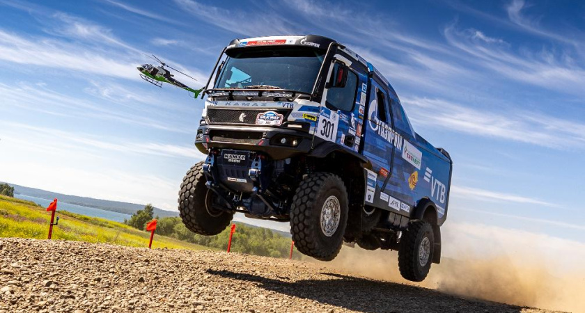 Более брутальный и агрессивный: «КАМАЗ-мастер» представил новый гоночный грузовик