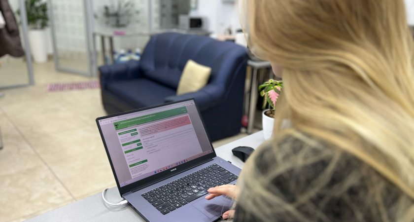 17-летняя челнинка слила интимные фото знакомой