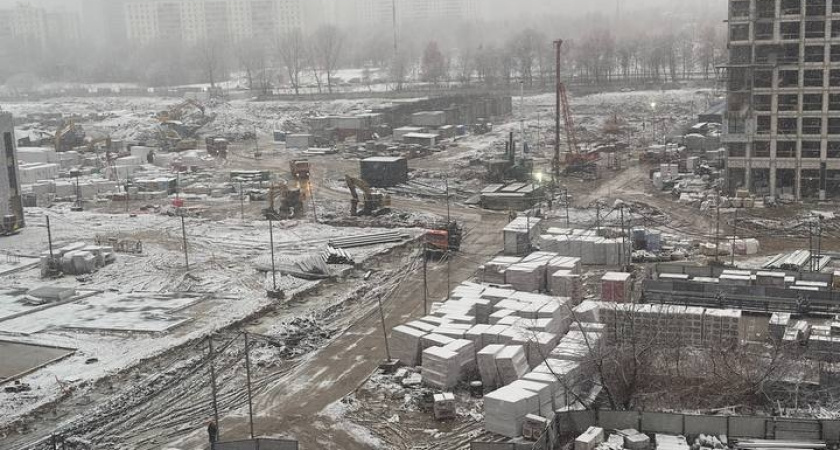 В Набережных Челнах готовят площадки для продолжения стройки в ЖК «Озеро»