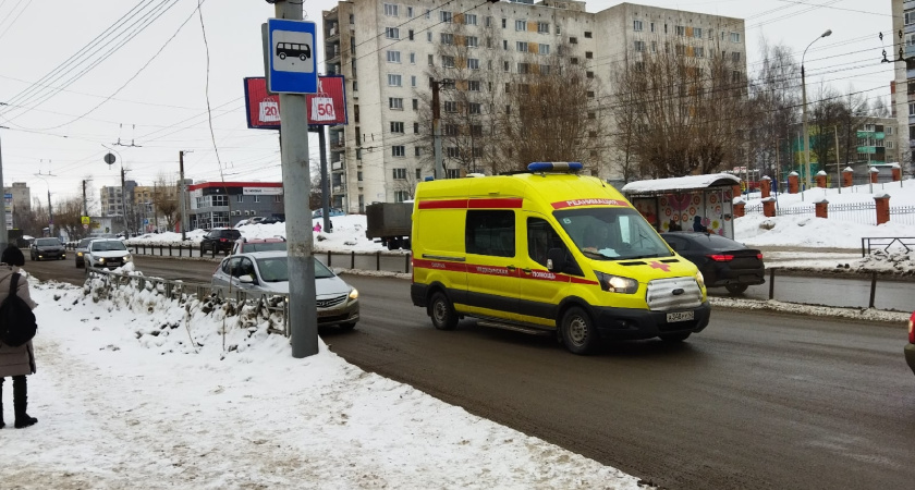 В Нижнекамске подросток с ножом напал на уборщицу в лицее