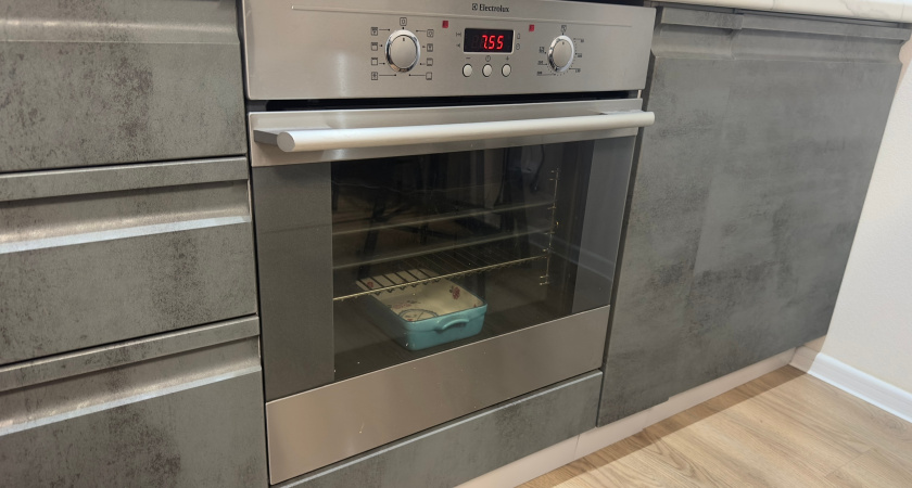 Этот кухонный "монстр" тратит столько же энергии, сколько 60 холодильников: есть почти в каждом доме