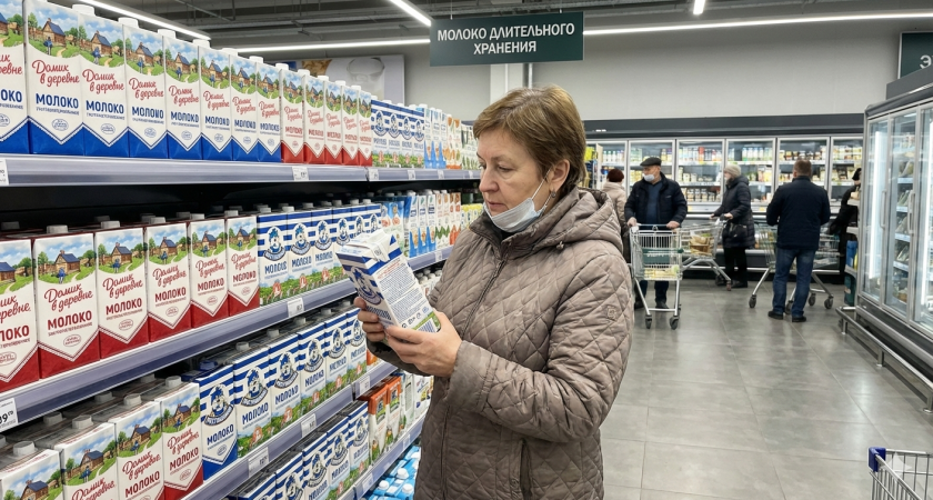 Почему магазинное молоко не портится месяцами и не вредное ли оно от этого: раскрыли в НИИ молочной промышленности