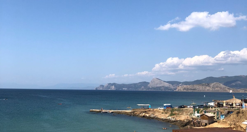 26 700 рублей за троих: туроператоры назвали самое дешёвое направление для пляжного отдыха с чистым морем и отличной кухней