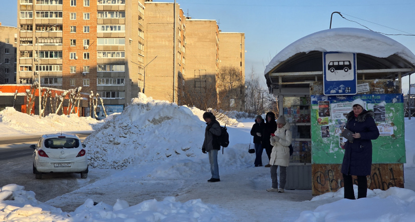 Челнинцев просят пересесть с автобусов на трамваи из-за снегопадов