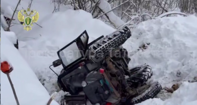 Трактор водоканала в Казани насмерть задавил рабочего 