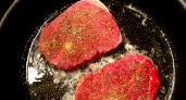Я шеф-повар и я знаю, какая самая частая ошибка при жарке мяса: 98% хозяек это делает