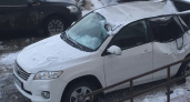 Упавший снег превратил в «кашу» крышу челнинского авто