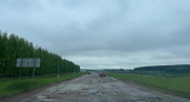 Прокуратура требует устранить ямы и выбоины на дороге в Тукаевском районе