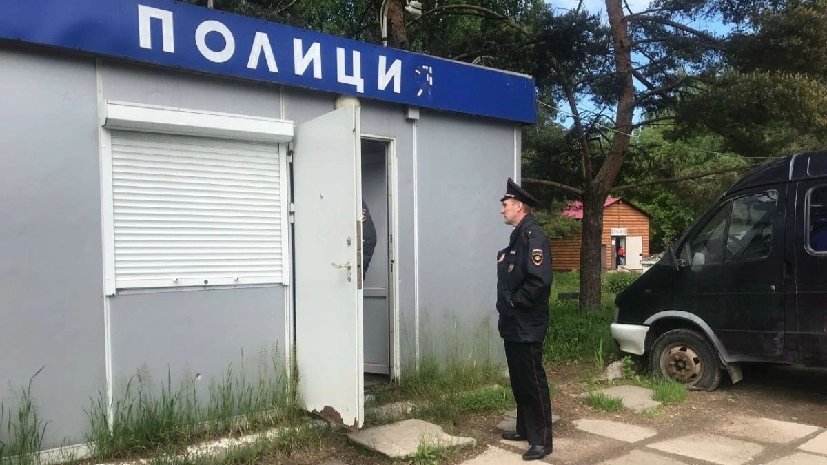 Челнинец получил «условку» за потасовку с полицейским и угрозы травматом