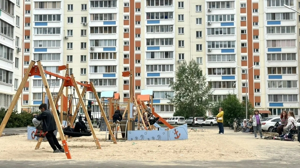 В 21-м комплексе Замелекесья появились новые детские площадки