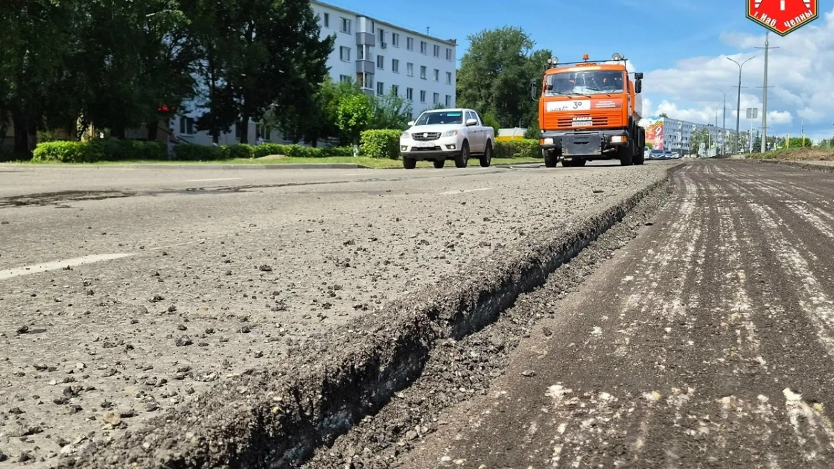 В Набережных Челнах начали ремонт дороги на улице Батенчука