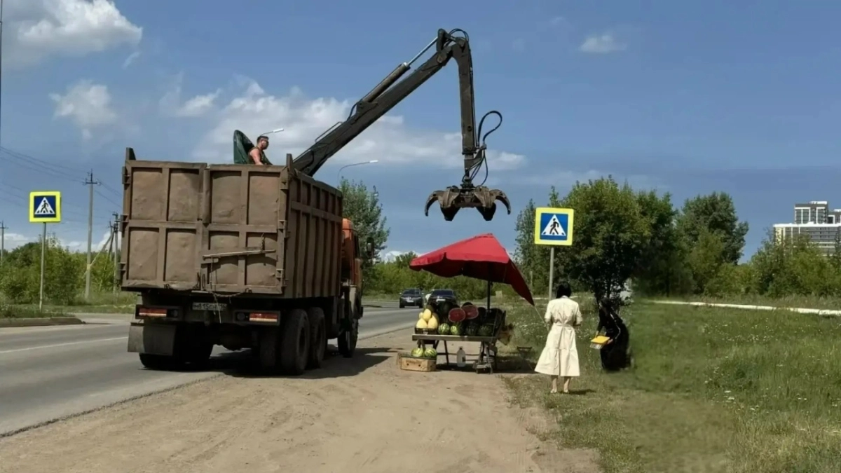 На Элеваторной горе в Челнах демонтировали незаконные точки продажи арбузов