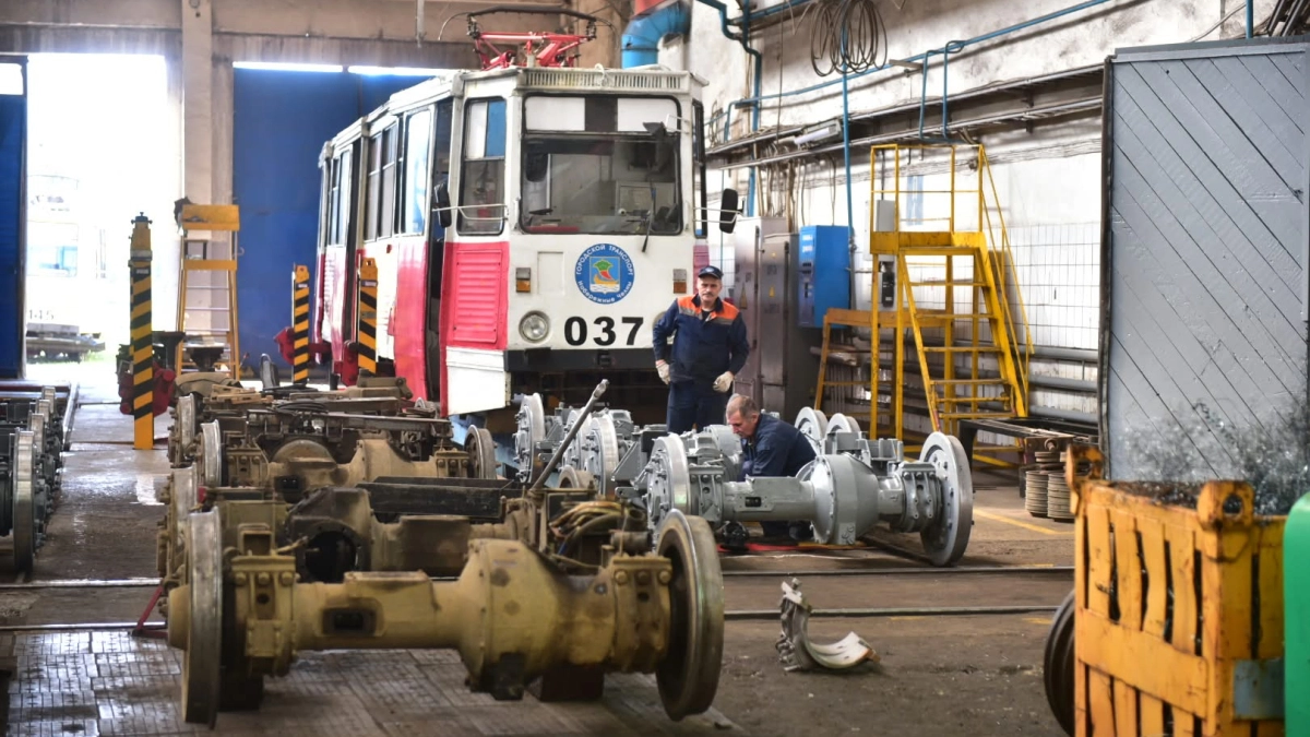 В Набережных Челнах до конца года обновят 11 трамваев